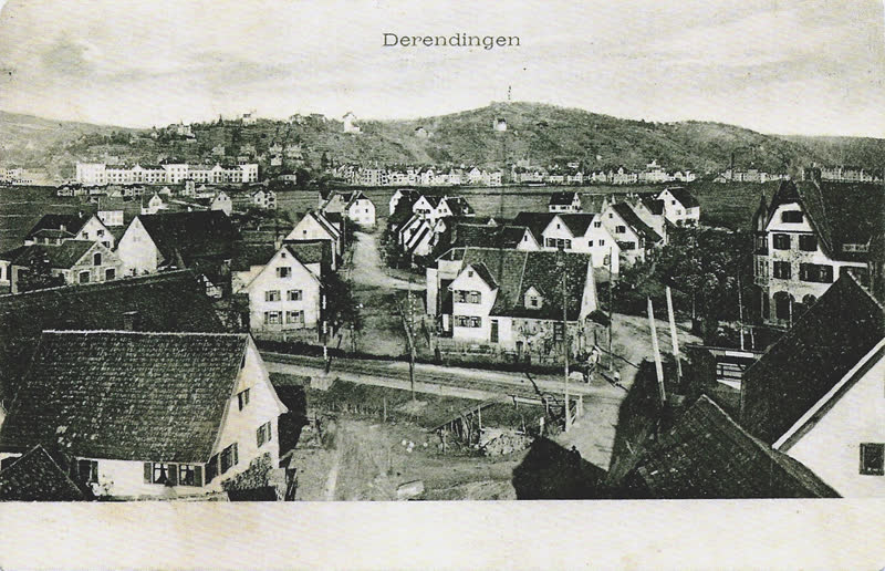 Historische Postkarte: Blick vom Rathaus über den Bahnübergang nach Tübingen, 1906